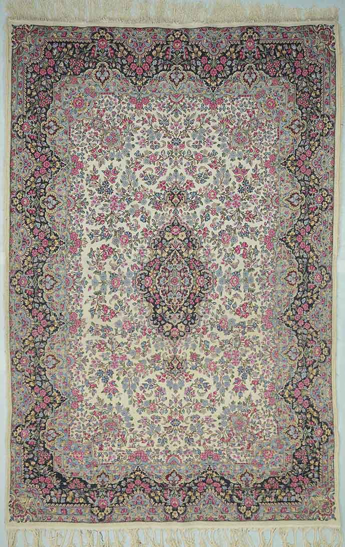 قالی کرمانی (راور)، 1.95 در 3.00 متر ،  70 جفت
